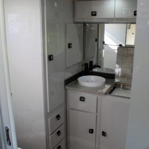 JB Caravans 22' Scorpion Sting Fd Cafe Lge Ensuite - Image 16